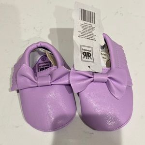 Romirus baby shoes Baby Moccasins bow fringe 💕 First Walkers NWT purple size 3